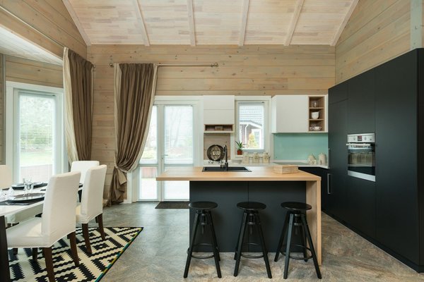 How can you choose the right size for your UK home swimming pool?